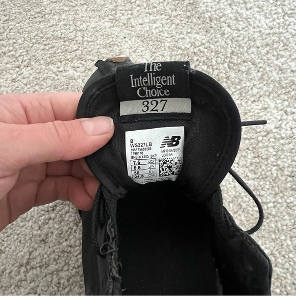 New Balance 327 black leather - Picture 7 of 7